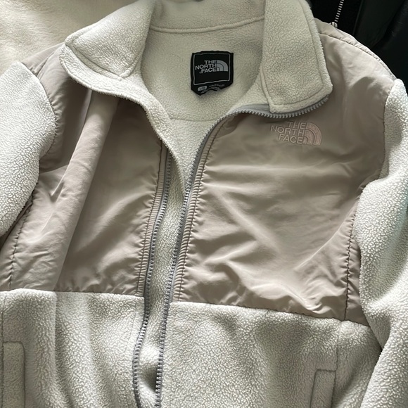 Northface fleece jacket. White/cream color. - Picture 1 of 2